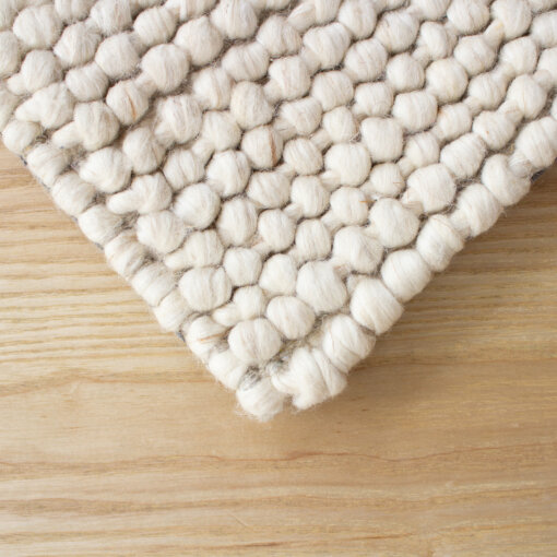 TUNDRA LOOP IVORY RUG 200 X 300