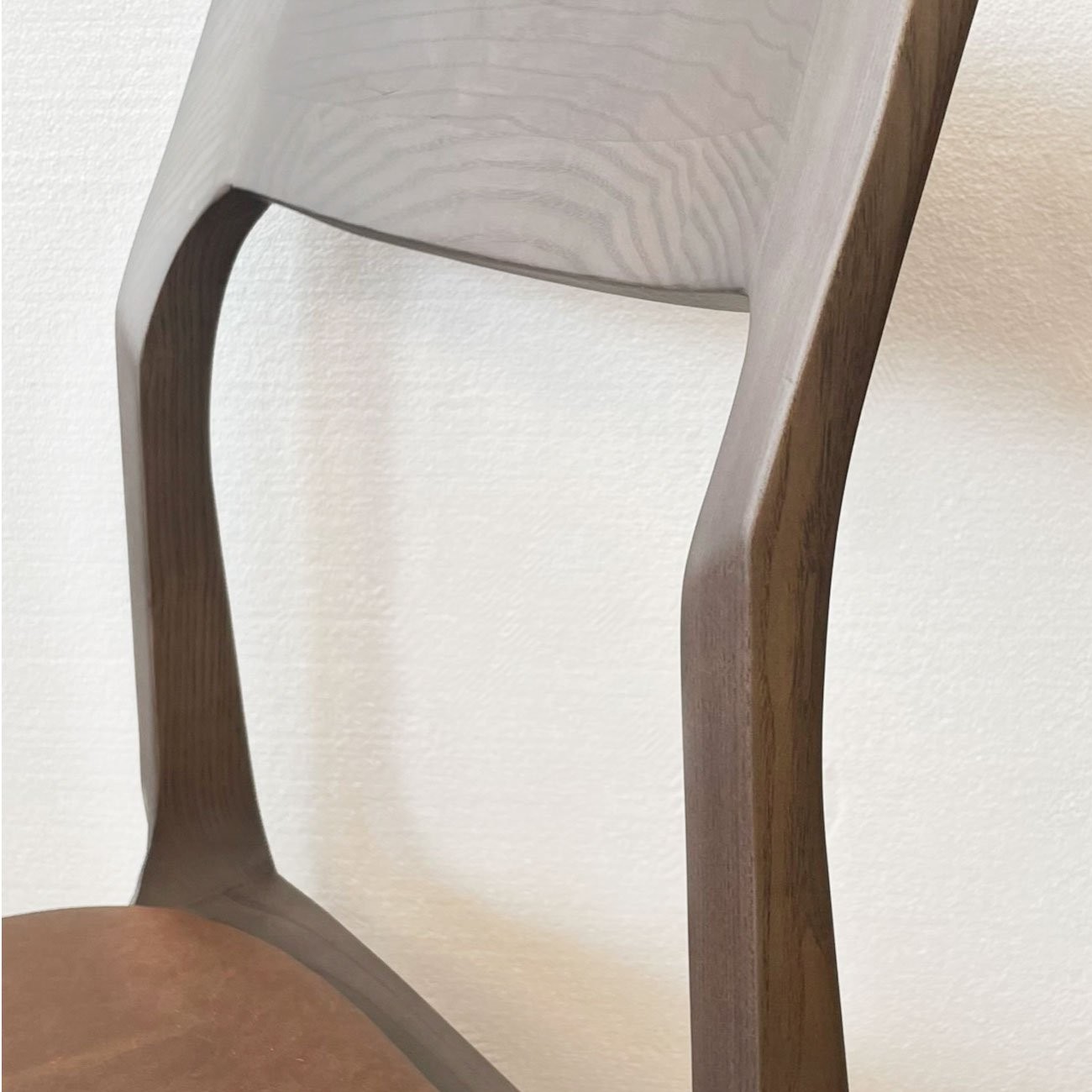 COOPER STACKABLE CHAIR -BROWN/LEATHER - Image 7