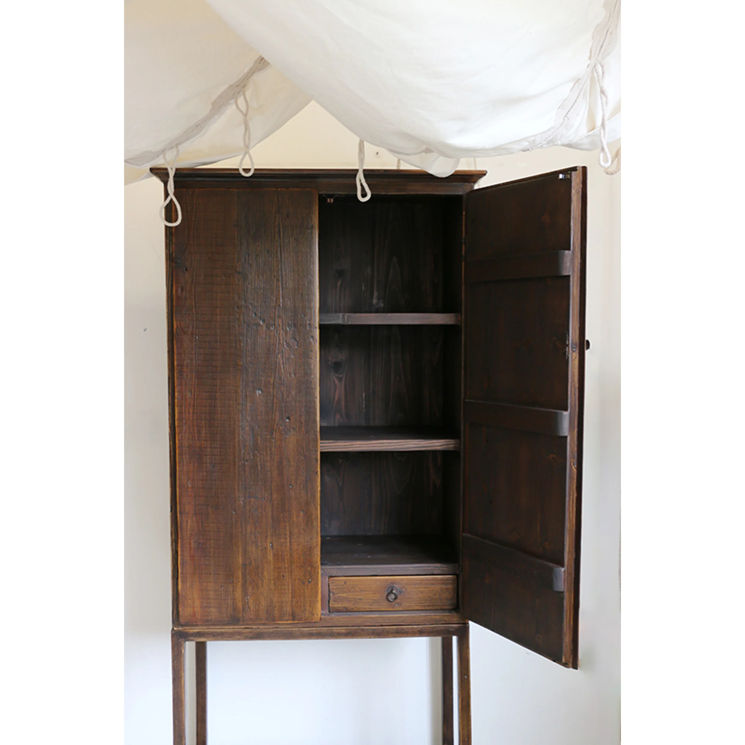 LITCHFIELD TALL OAK CABINET - Image 5
