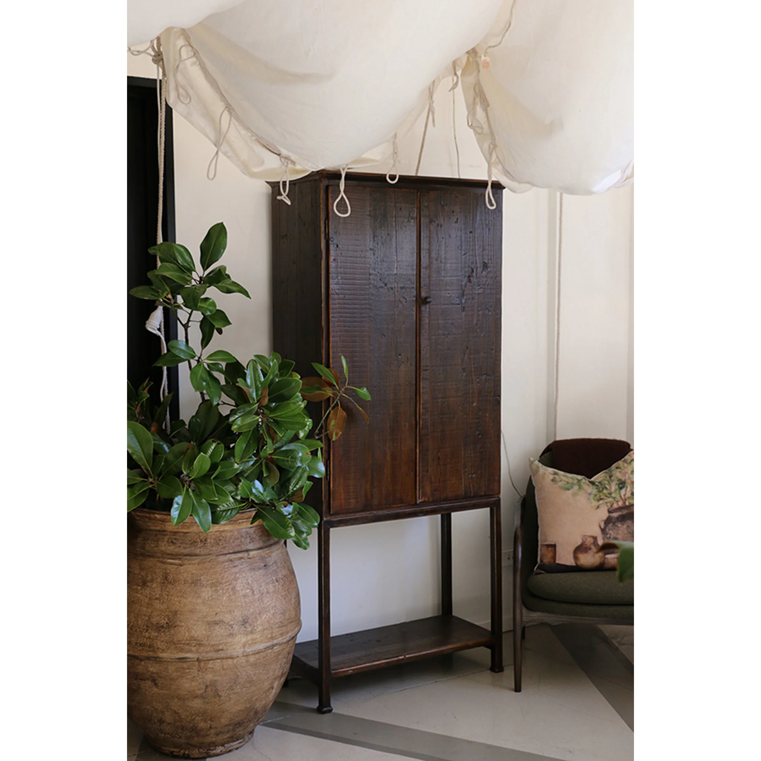 LITCHFIELD TALL OAK CABINET - Image 6