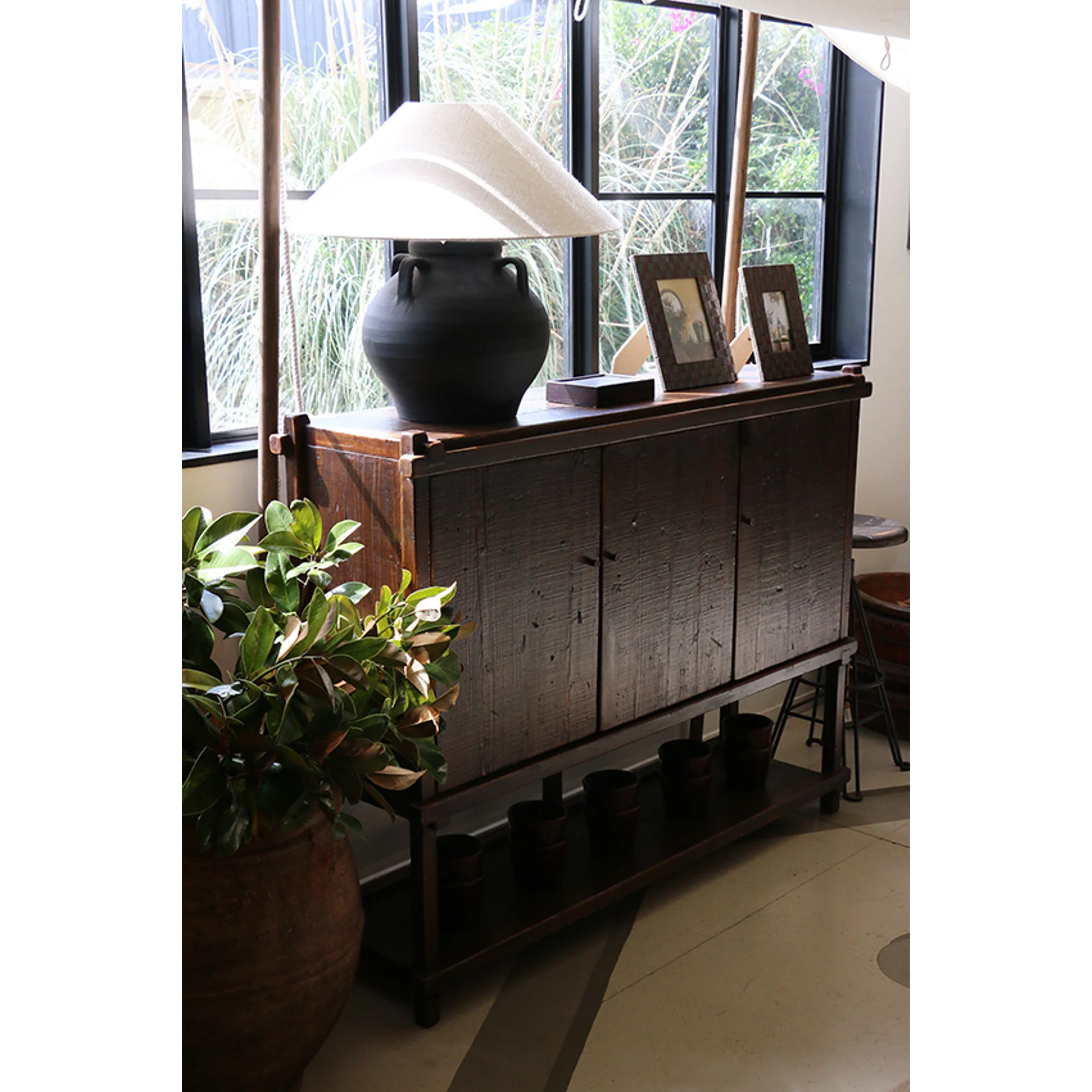 LITCHFIELD 3 DOOR SIDEBOARD - Image 3